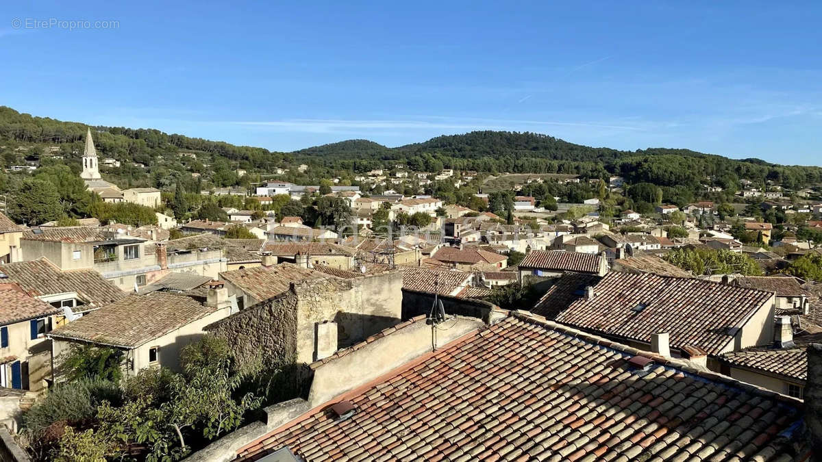 Maison à CADENET