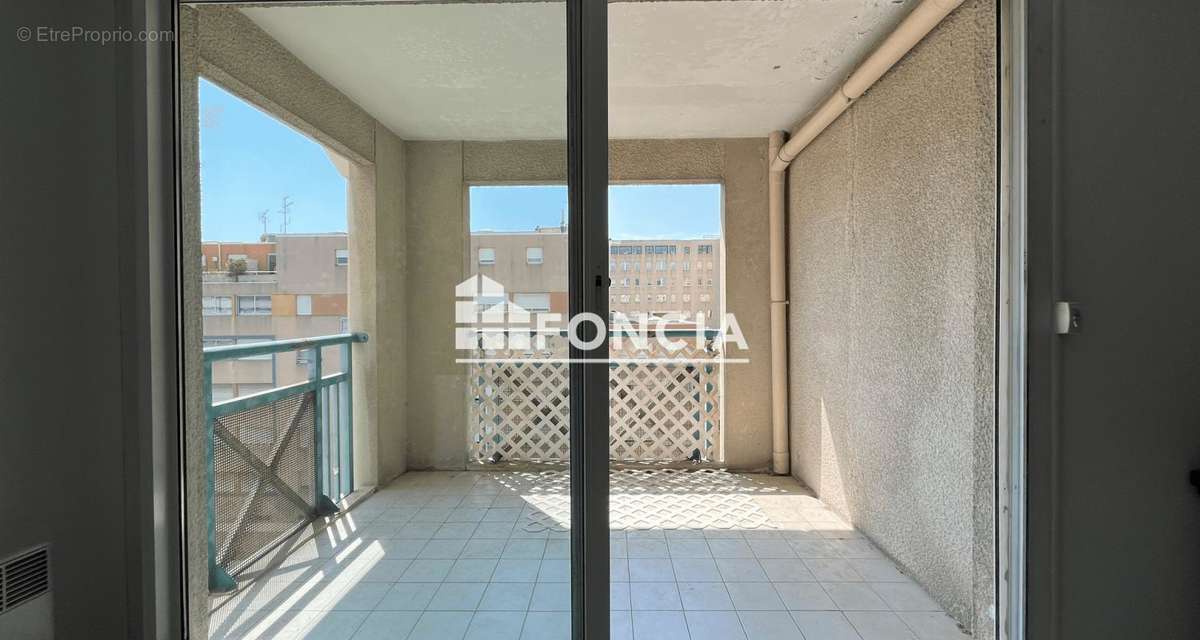 Appartement à MARSEILLE-8E