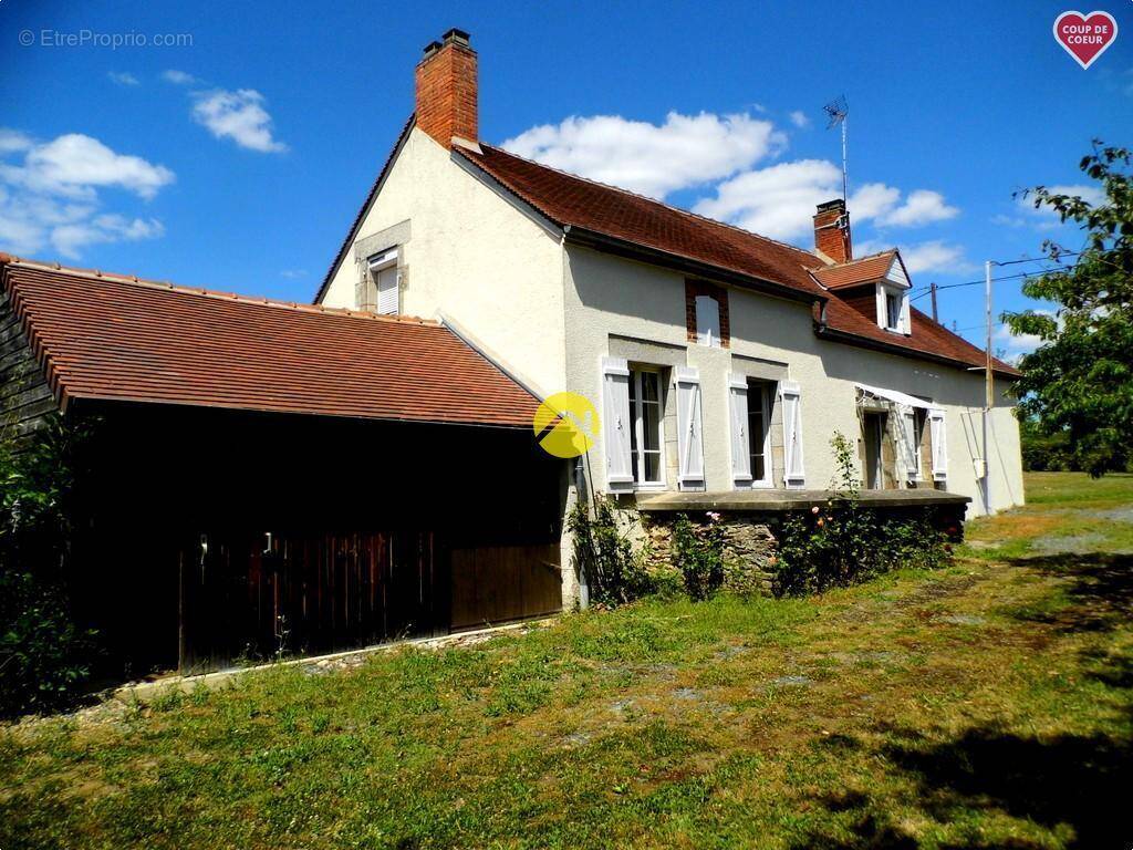 Maison à BOUSSAC