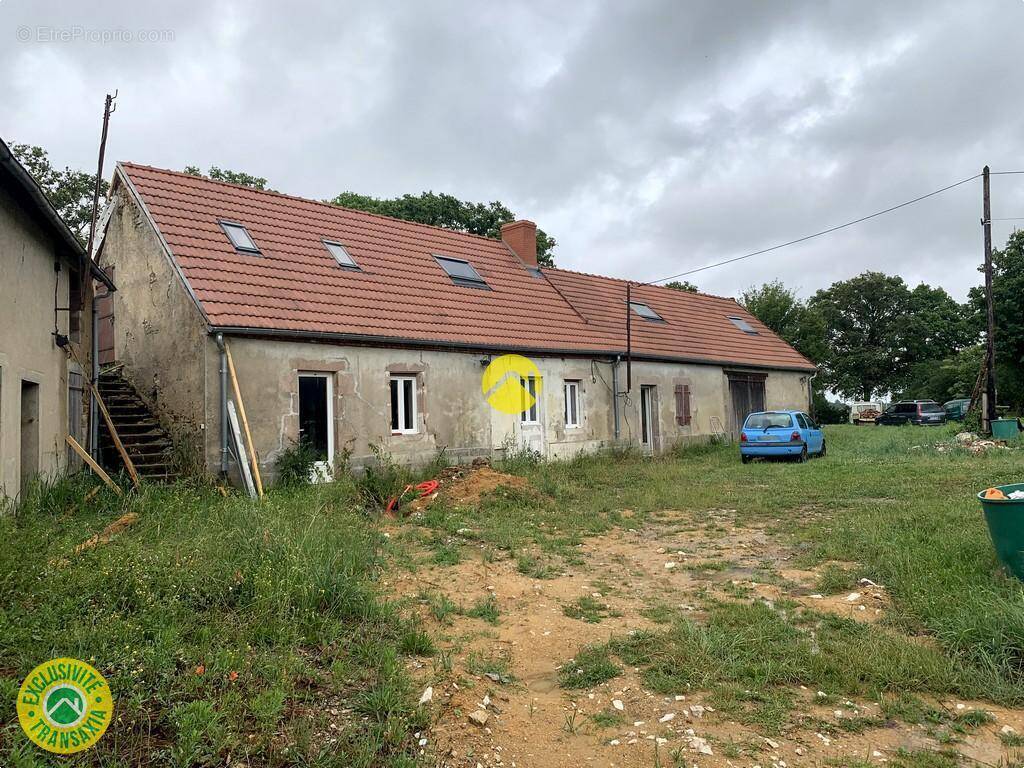 Maison à BOUSSAC