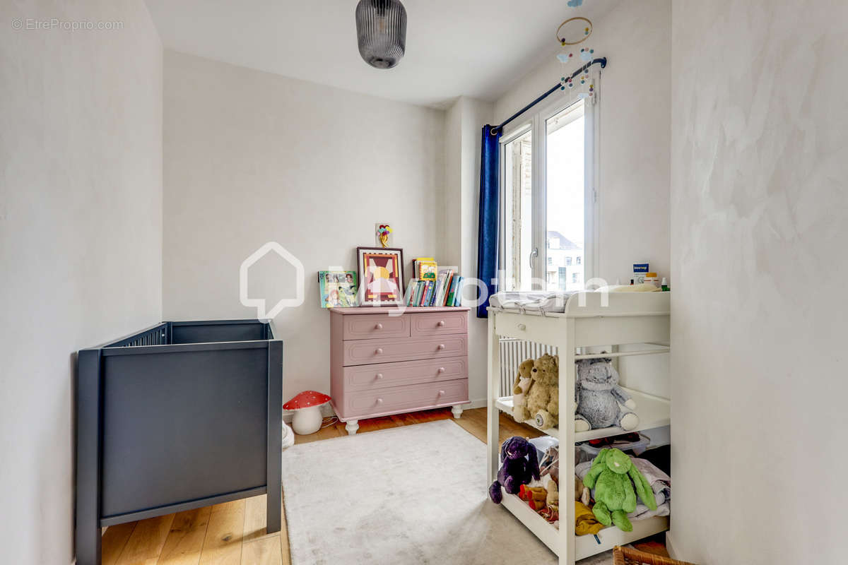 Appartement à PARIS-10E