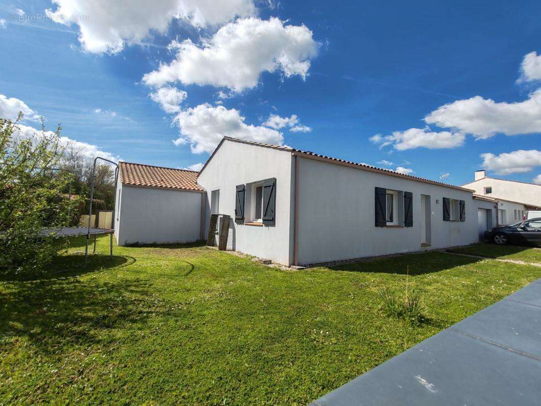 Maison à BOIS-DE-CENE