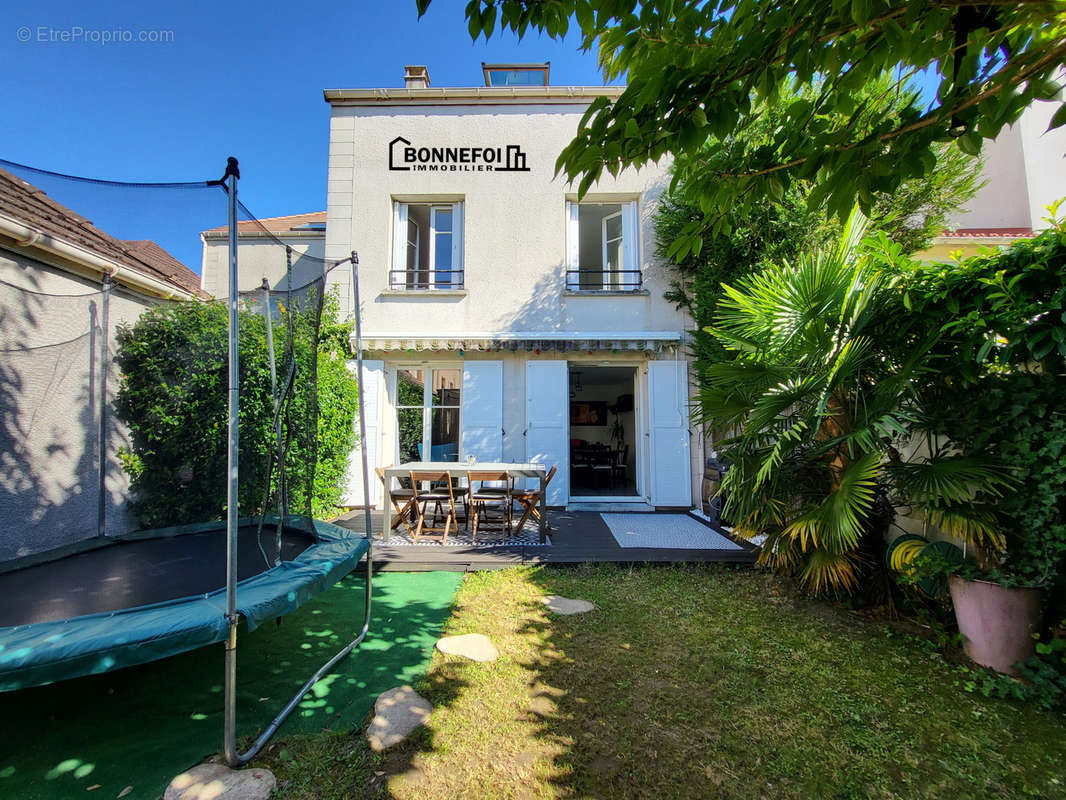 Maison à CHAMPIGNY-SUR-MARNE