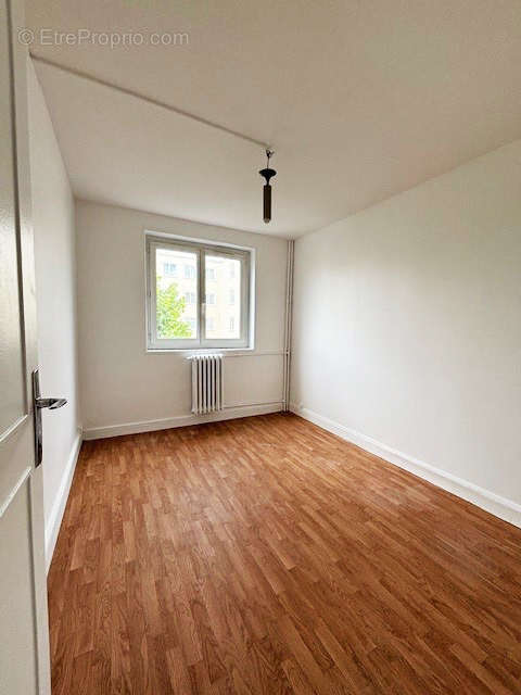 Appartement à IVRY-SUR-SEINE