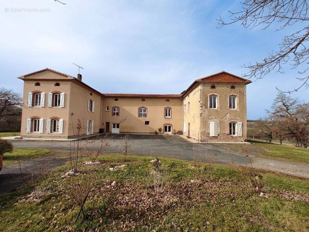 Maison à LABESSIERE-CANDEIL