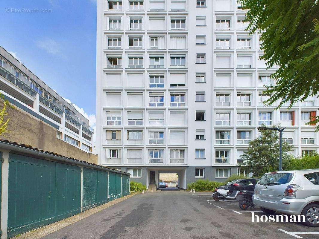 Appartement à MONTROUGE