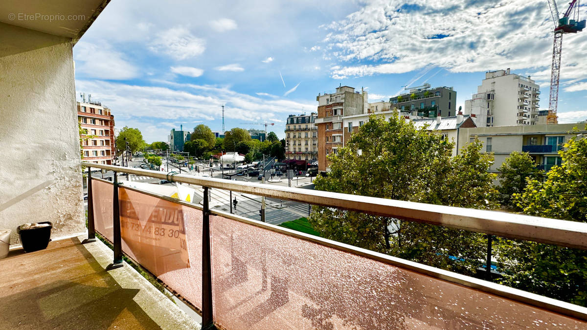 Appartement à PARIS-19E