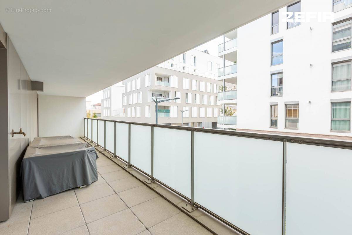 Appartement à LYON-8E