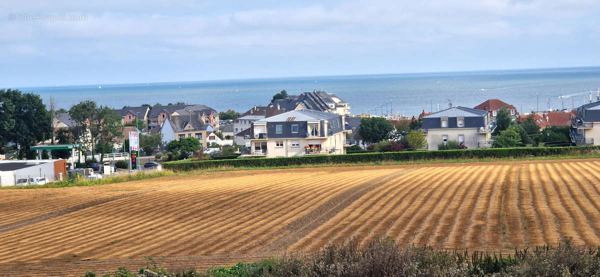 Maison à GRANDCAMP-MAISY