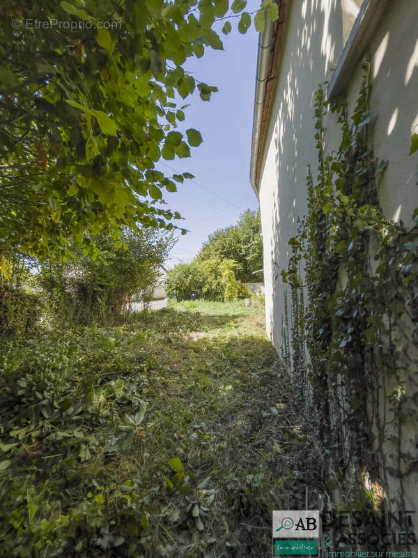 Maison à CRECY-LA-CHAPELLE