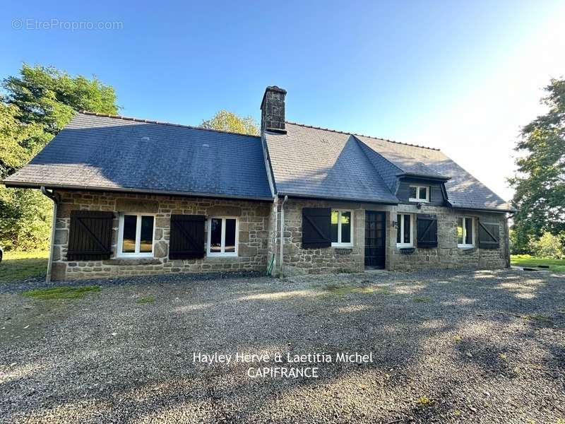 Maison à SAINT-GERMAIN-DE-TALLEVENDE-LA-LANDE-VAUMONT