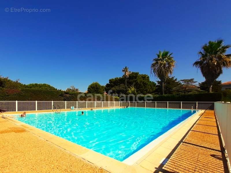 Appartement à SIX-FOURS-LES-PLAGES