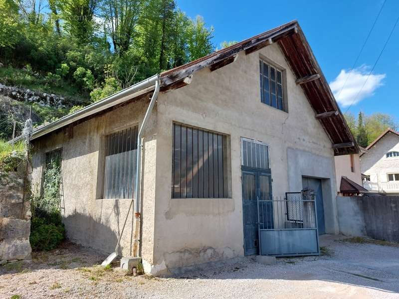 Maison à LES ECHELLES