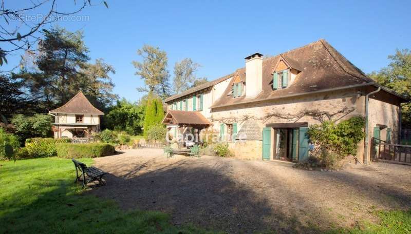 Maison à BEAULIEU-SUR-DORDOGNE