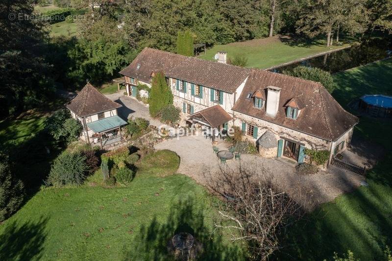 Maison à BEAULIEU-SUR-DORDOGNE