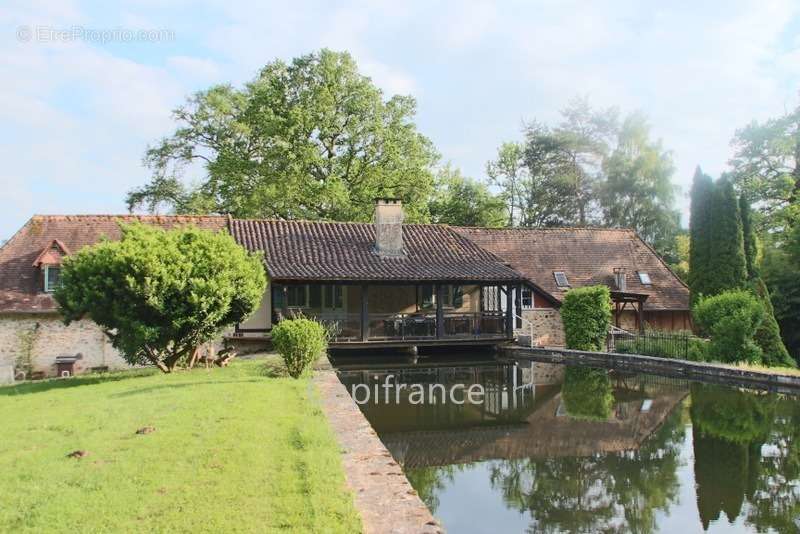 Maison à BEAULIEU-SUR-DORDOGNE