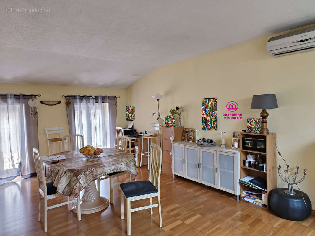 Appartement à ROUSSILLON