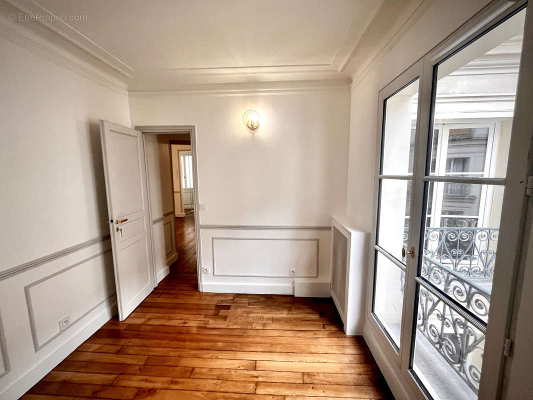 Appartement à PARIS-6E