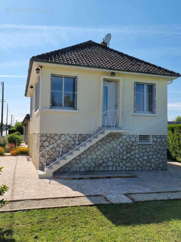 Maison à CHATILLON-SUR-INDRE