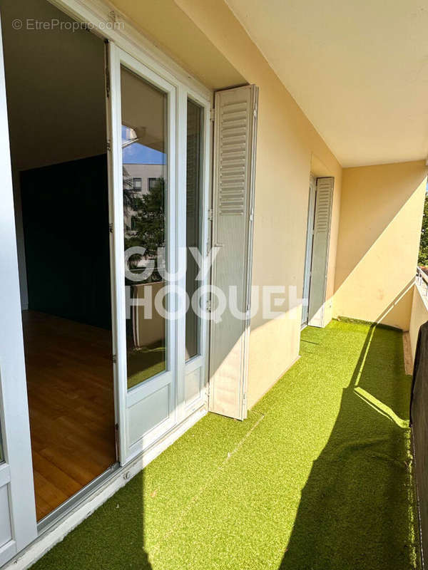 Appartement à LYON-5E