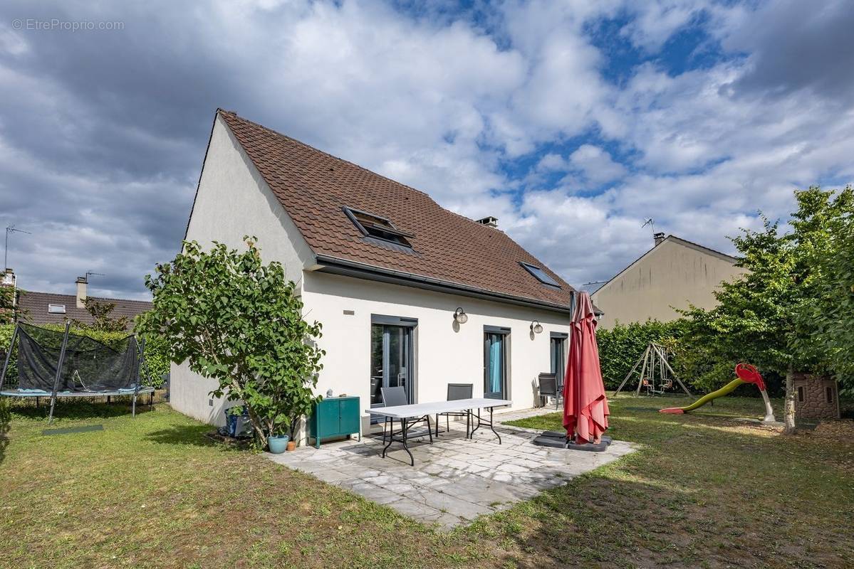 Maison à CARRIERES-SOUS-POISSY