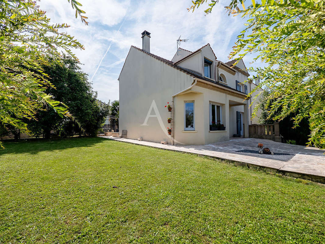 Maison à NANTEUIL-LES-MEAUX