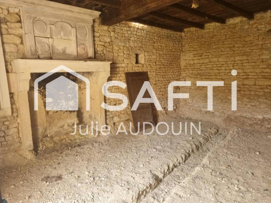 Photo 1 - Maison à SAINT-MARTIN-DE-JUILLERS