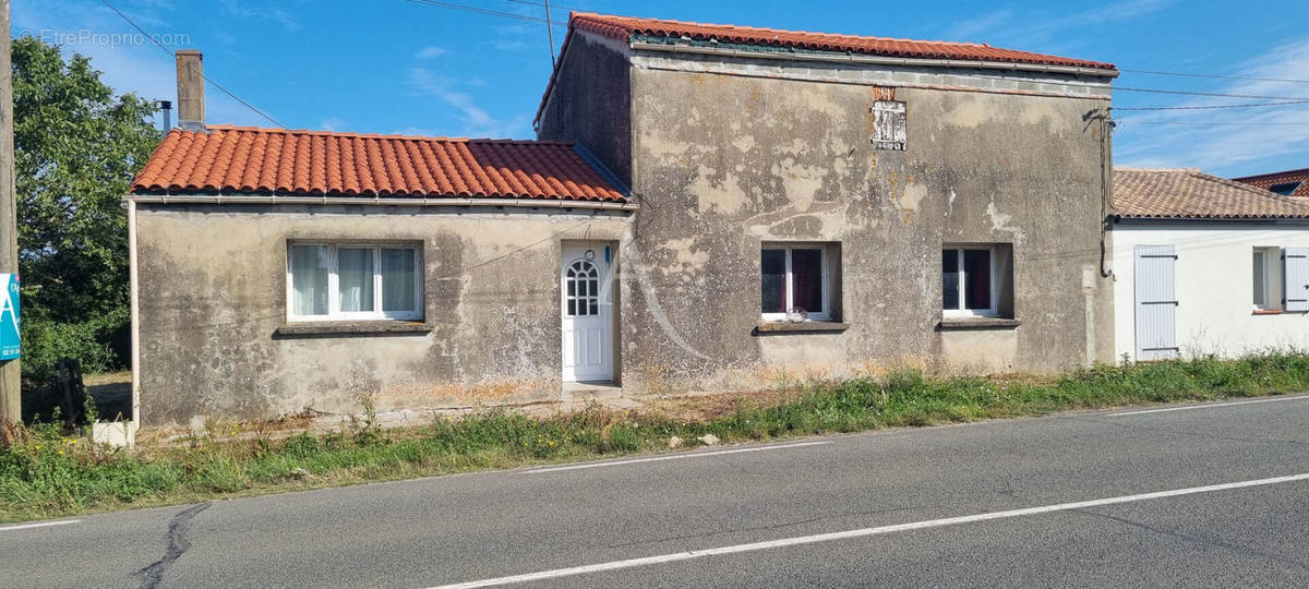 Maison à SAINT-REVEREND