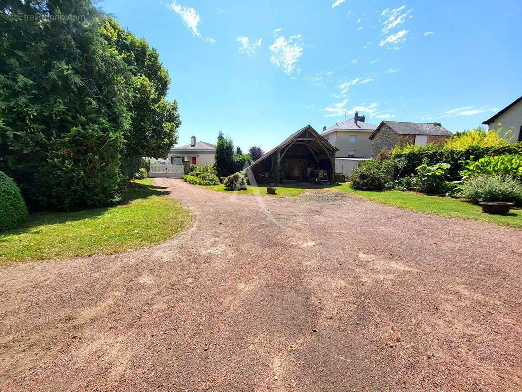 Maison à CHAVAGNES