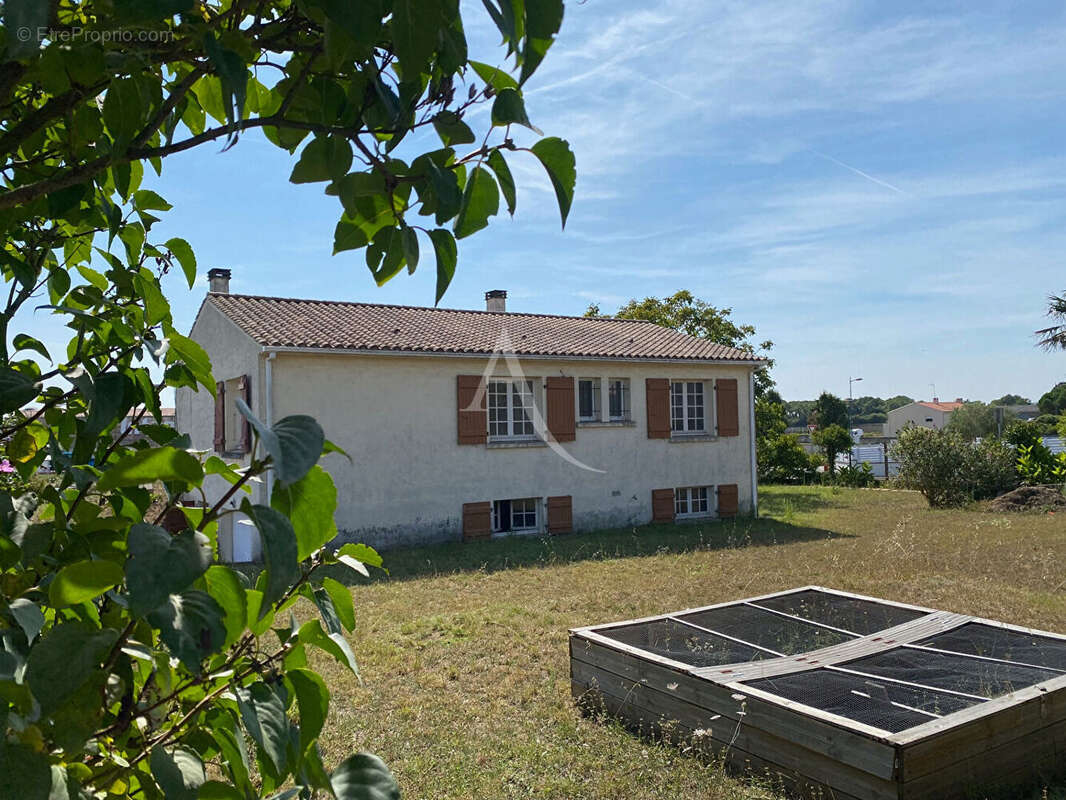 Maison à LONGEVILLE-SUR-MER