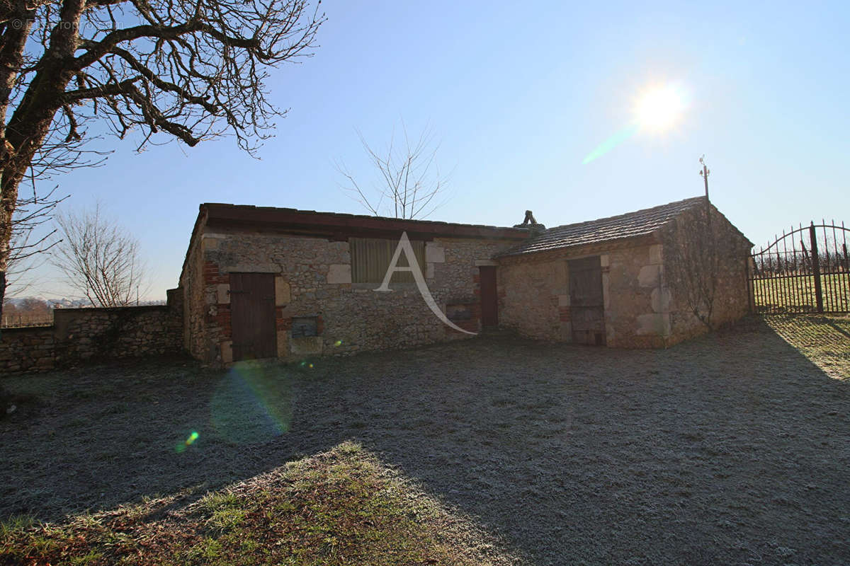 Maison à PUY-L&#039;EVEQUE