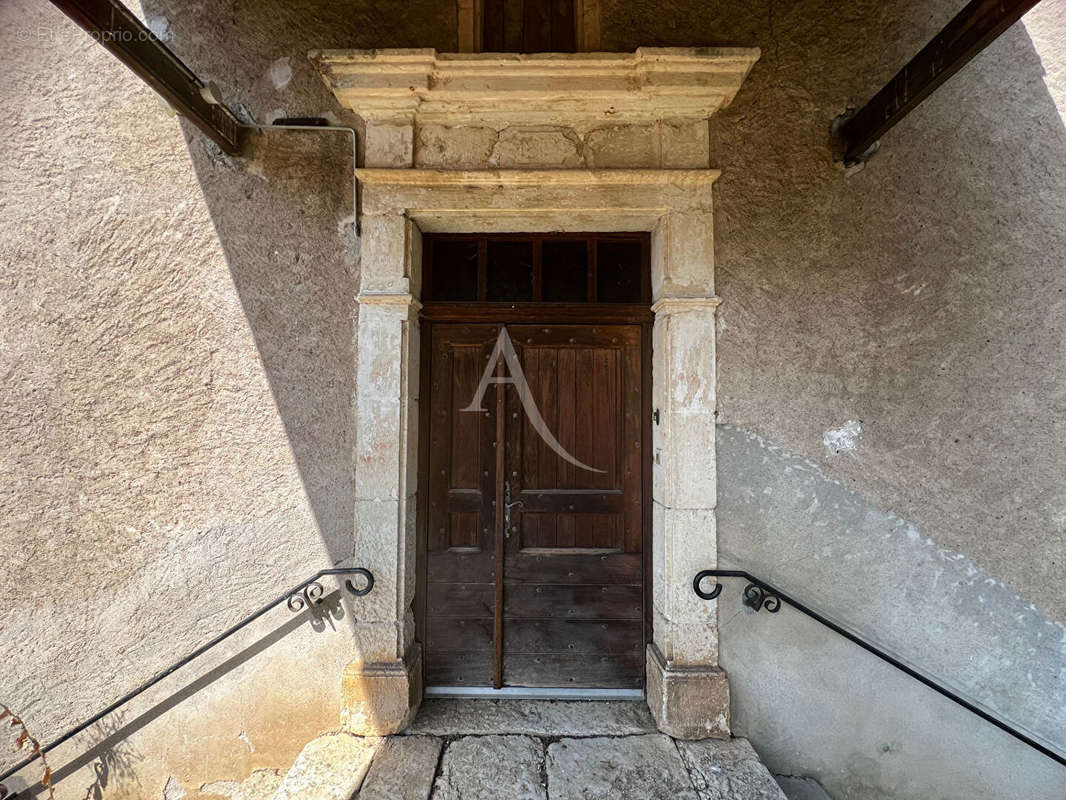 Maison à PUY-L&#039;EVEQUE