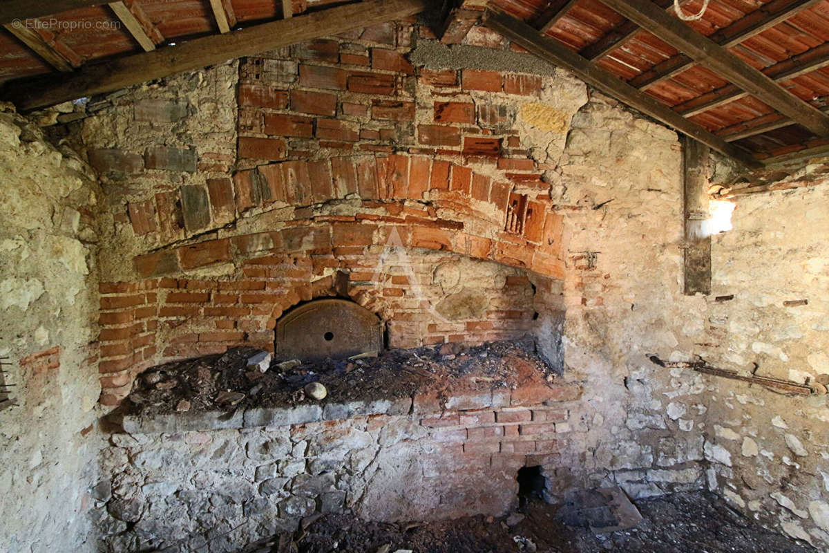 Maison à PUY-L&#039;EVEQUE