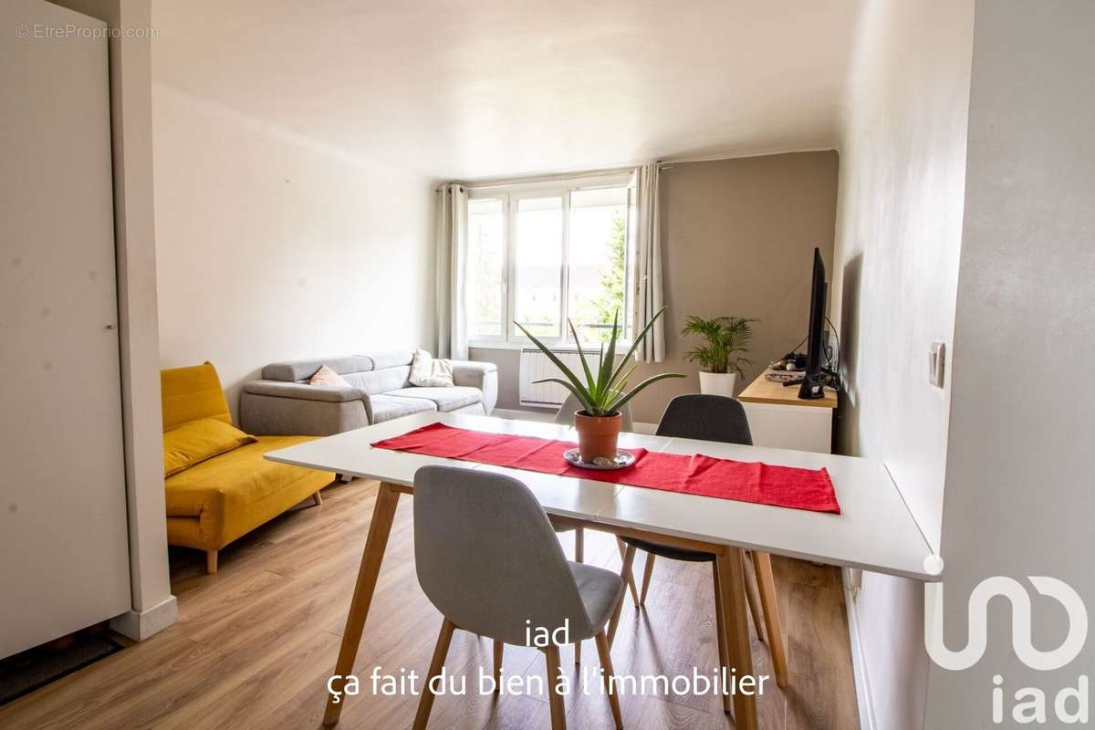 Photo 2 - Appartement à RUEIL-MALMAISON