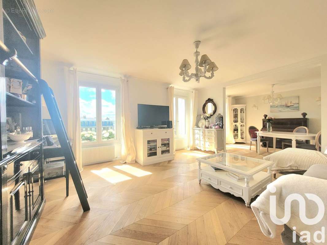 Photo 4 - Appartement à VERSAILLES