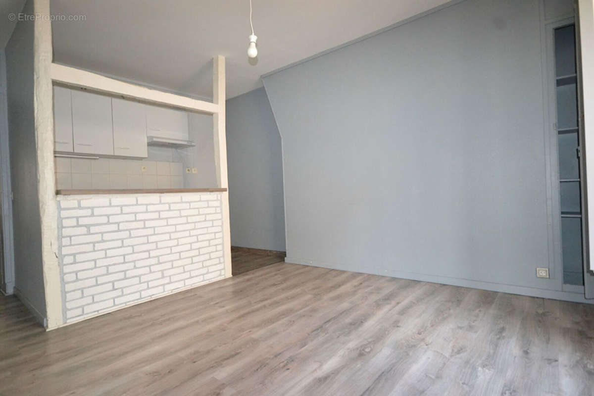 Appartement à PARIS-10E