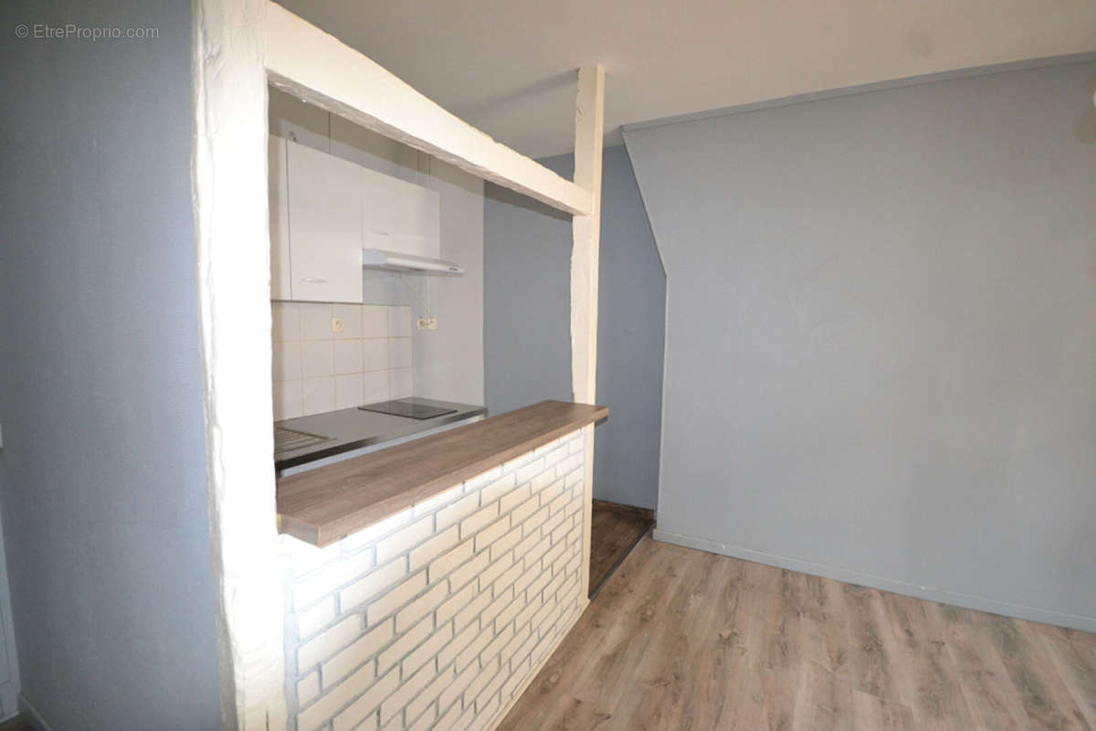 Appartement à PARIS-10E