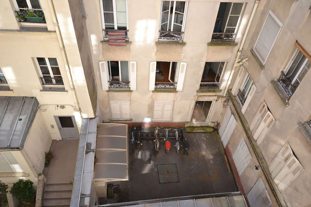 Appartement à PARIS-10E