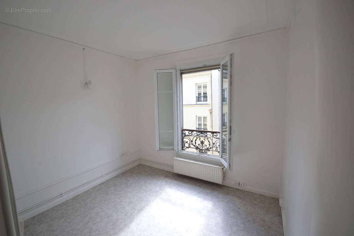 Appartement à PARIS-10E