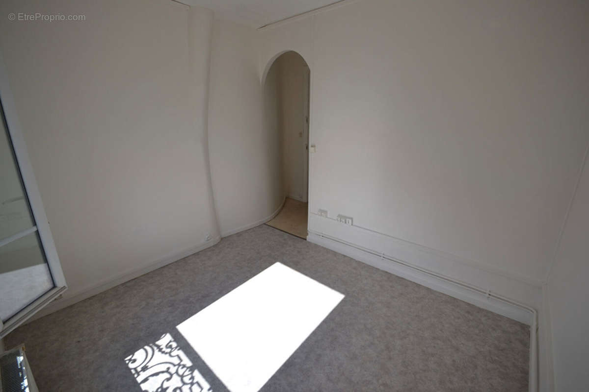 Appartement à PARIS-10E