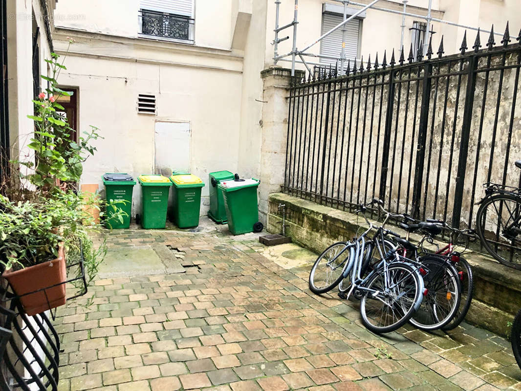 Appartement à PARIS-9E