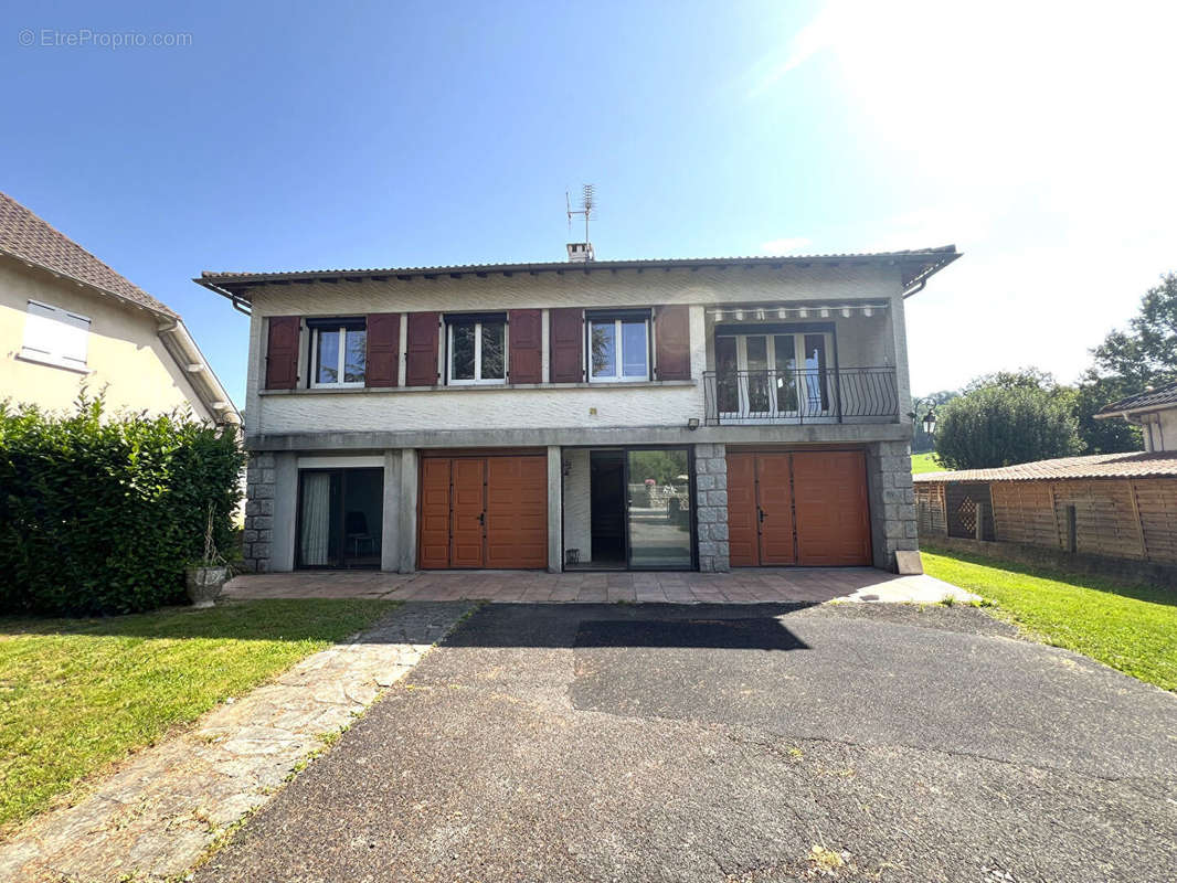 Maison à NAUCELLES