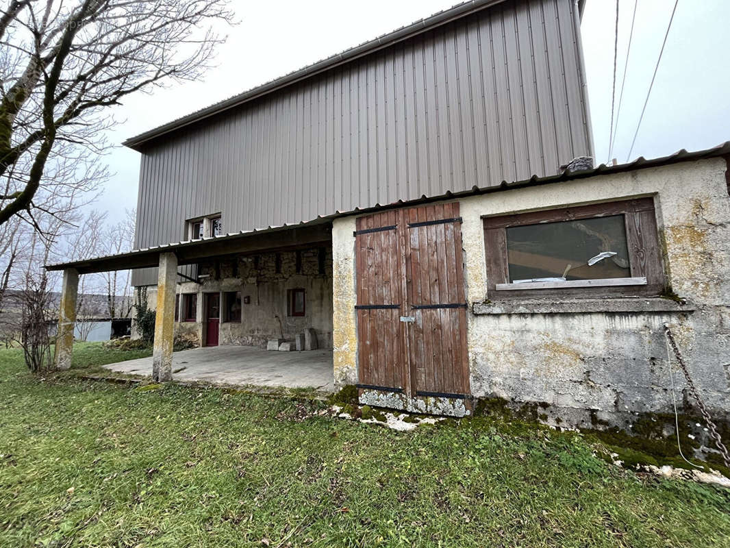 Maison à FONCINE-LE-HAUT