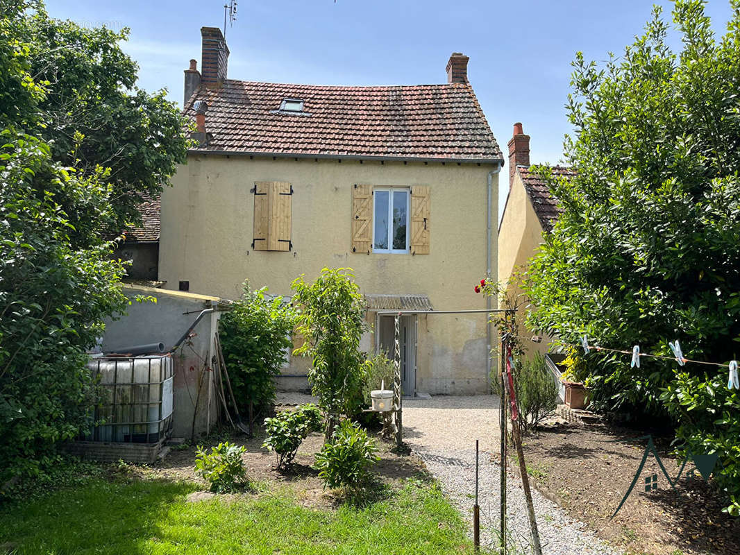 Maison à THAUMIERS