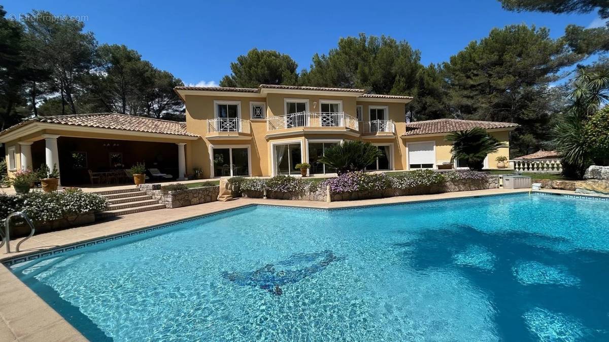 Maison à MOUGINS