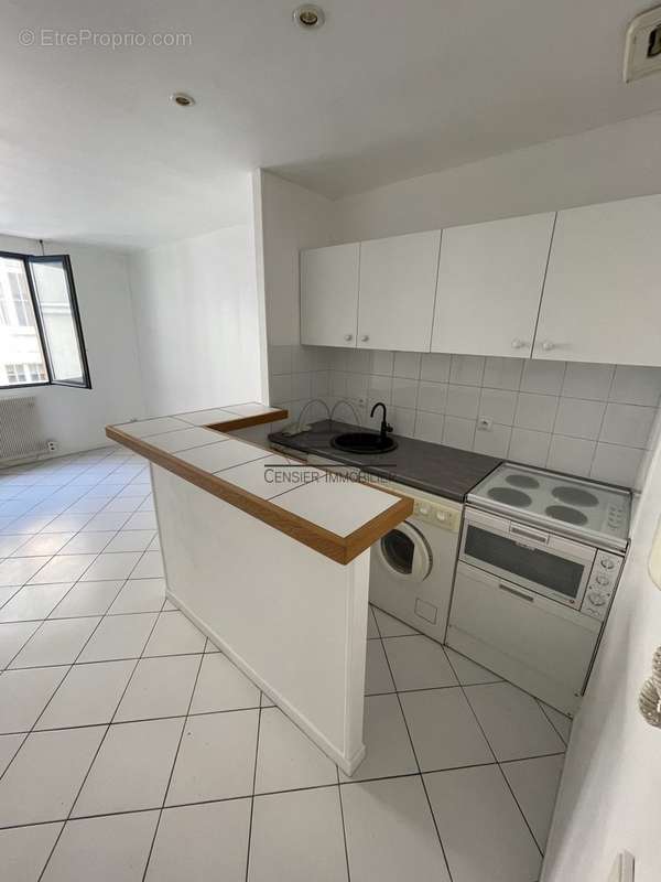 Appartement à PARIS-5E