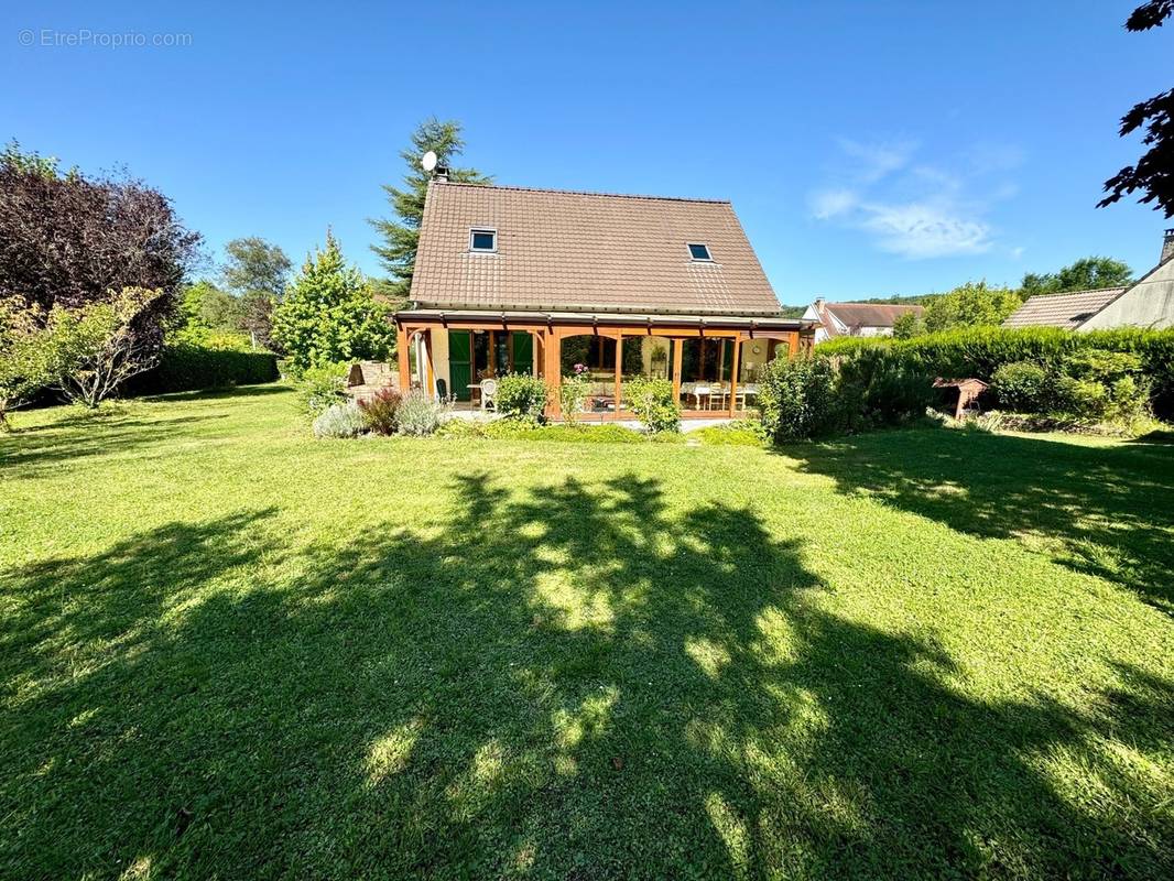 Maison à SAINT-FARGEAU-PONTHIERRY