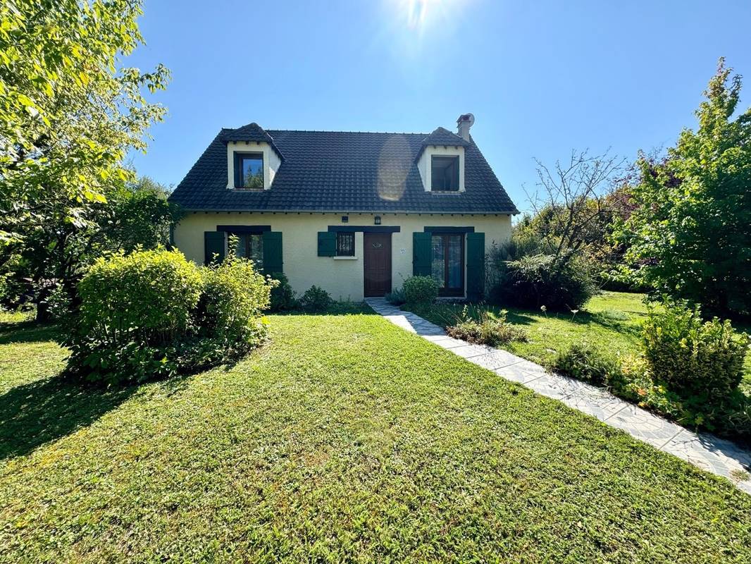 Maison à SAINT-FARGEAU-PONTHIERRY