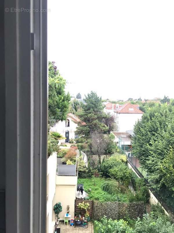 Appartement à LE PERREUX-SUR-MARNE