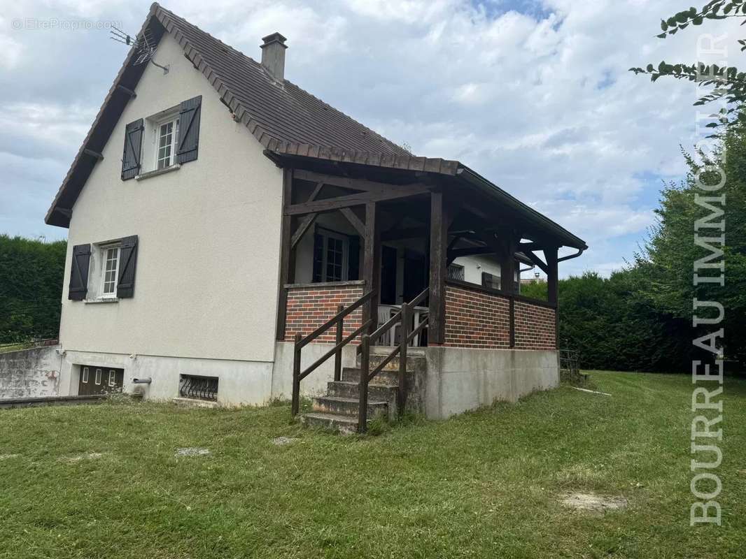 Maison à JOIGNY